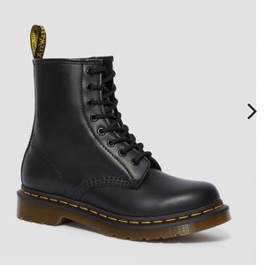 Never worn Dr Martens 1460 The Original boots